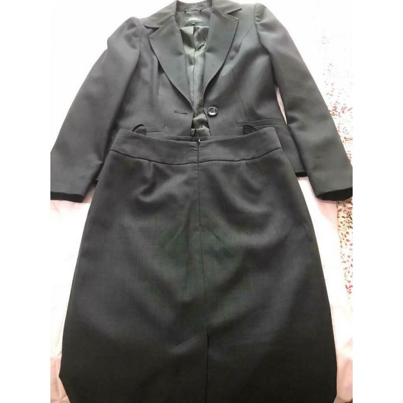 Size 8 professional outfit
