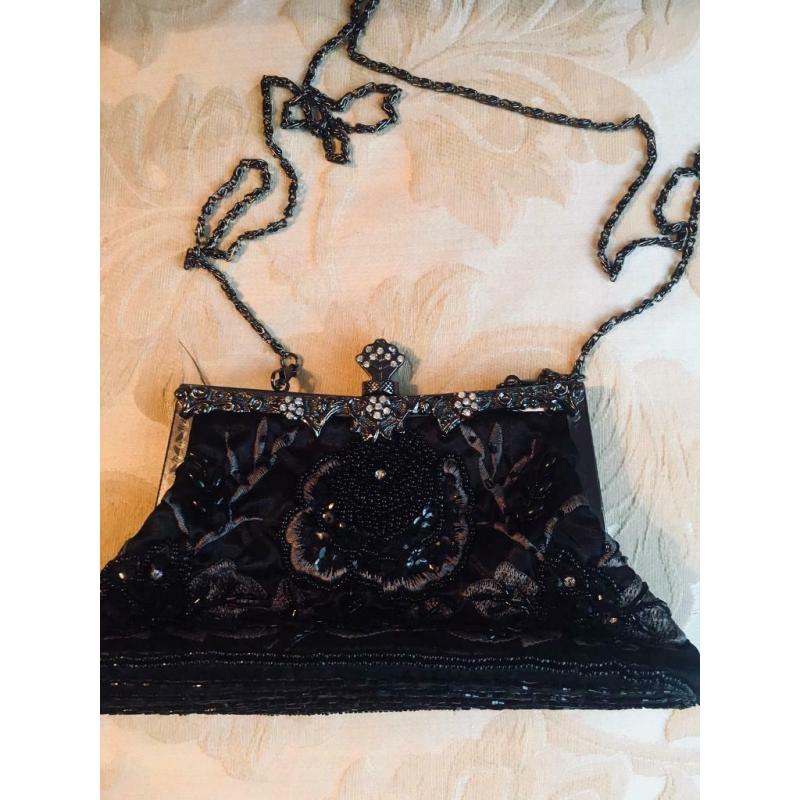 Handbags ?5 each 3 different bags