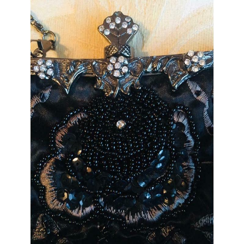 Handbags ?5 each 3 different bags