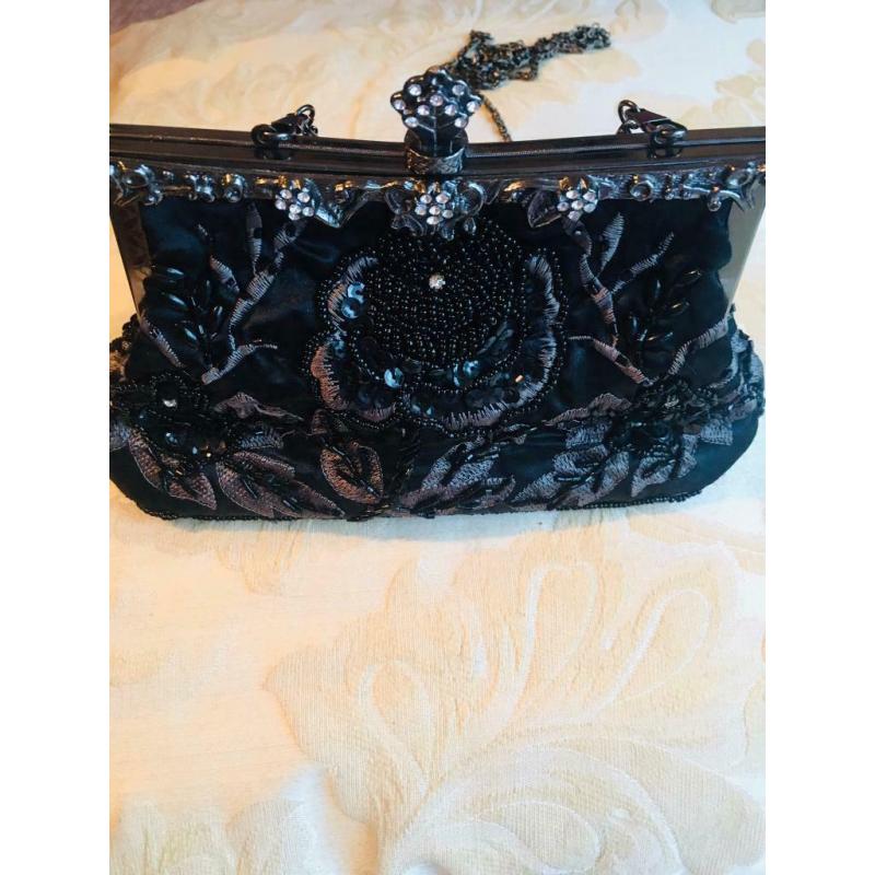 Handbags ?5 each 3 different bags