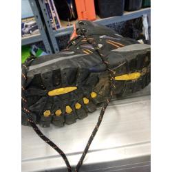 Boots safety boots size 9.