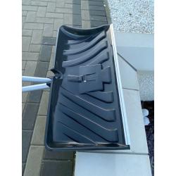 Double Handel Snow Shovel