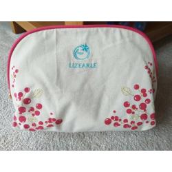Liz Earle make up / toilet bags