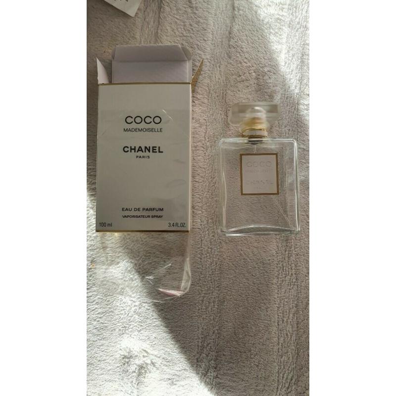 14 empty perfume bottles incl. 3x Mademoiselle by Chanel, J'Adore by Dior, 2x Stella McCartney etc.