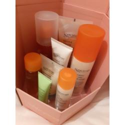 Ladies New Sanctuary Box of beauty gifts.