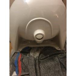 Bathroom sink