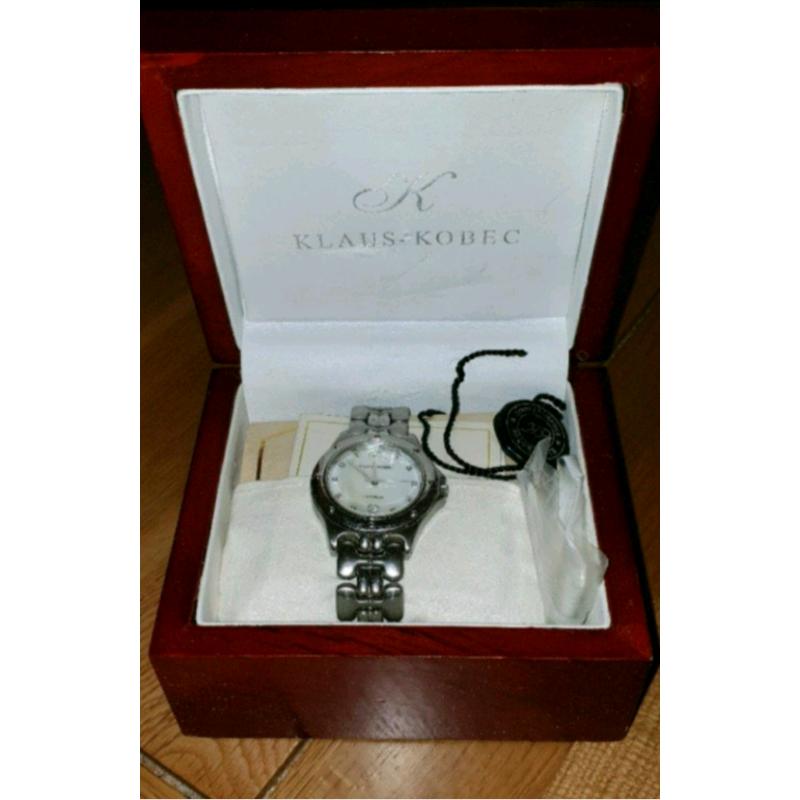 KLAUS-KOBEC ENTOURAGE WATCH, Mod No KKG-1968