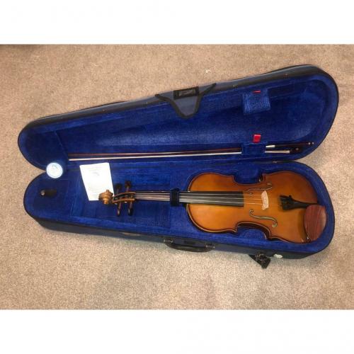 Stentor student 1 4/4 Violin for sale in near mint condition