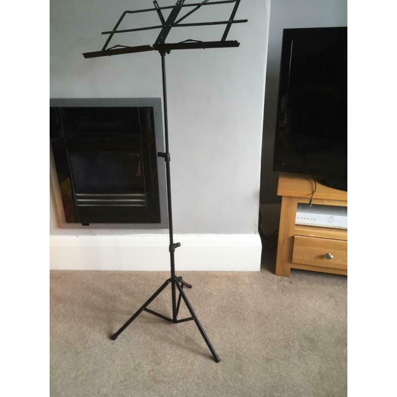 Collapsible music stand with carry case