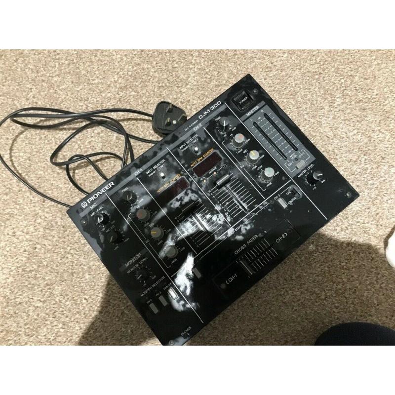 Pioneer DJM 300 mixer