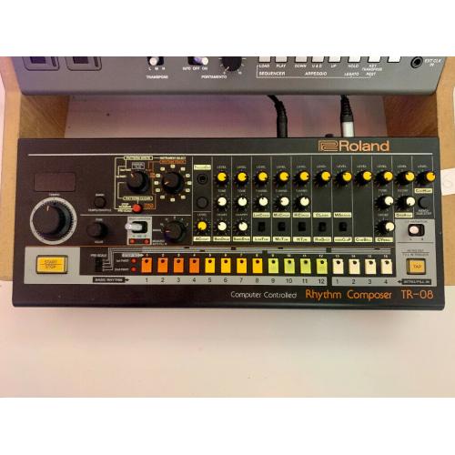 Roland TR-08