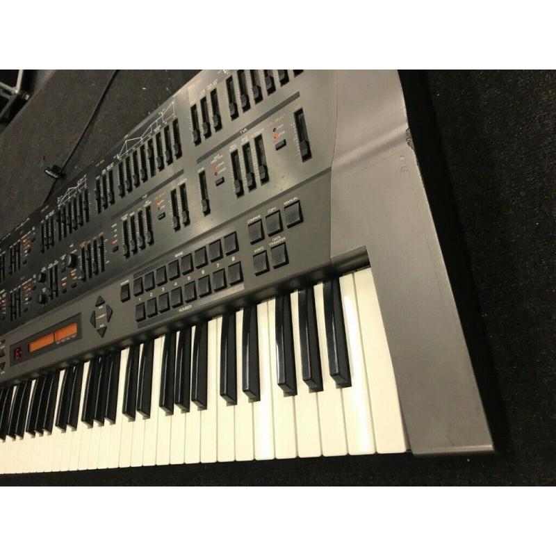 Roland JD-800 + 2 Expansion Sound Cards