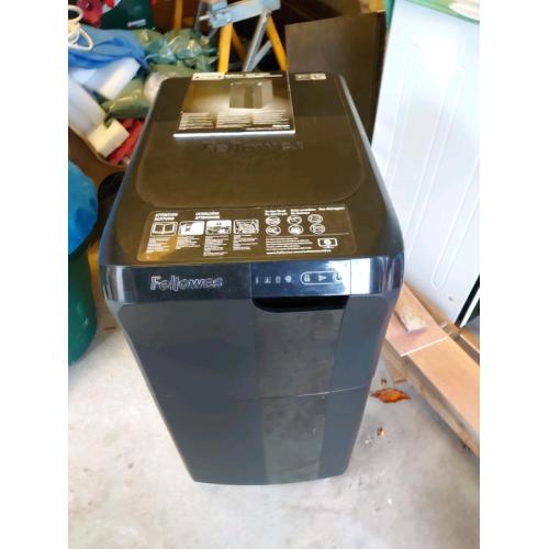 Large paper Shredder