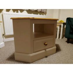 Hexagonal Corner TV Stand