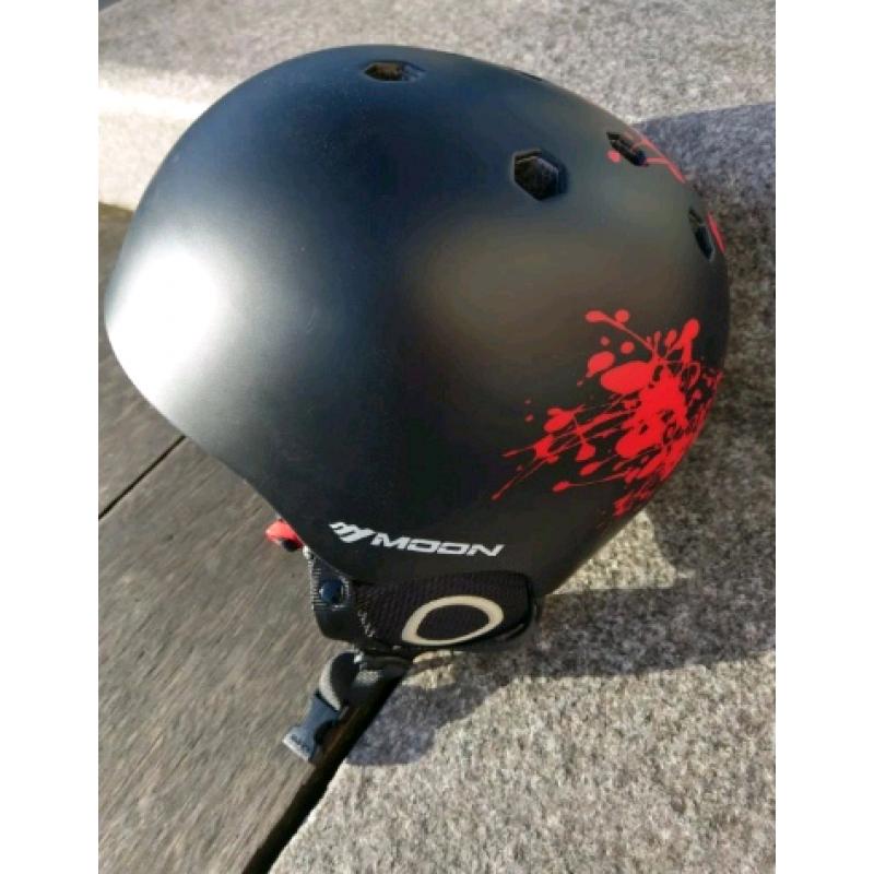 Ski Helmet rrp ?45 selling for ?10