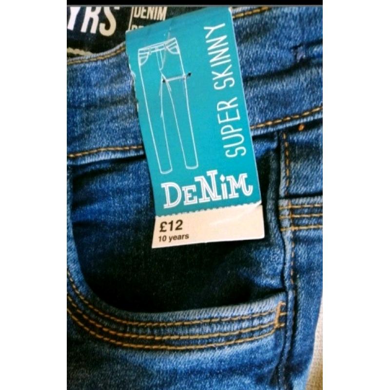BNWT Girls denim super Skinny Jeans Age 10