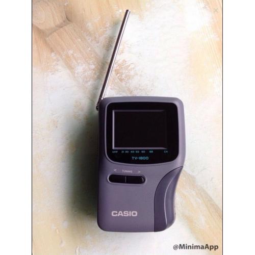 Casio TV-1800 (retro analogue TV)