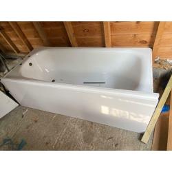 New hardly used bathtub for sale