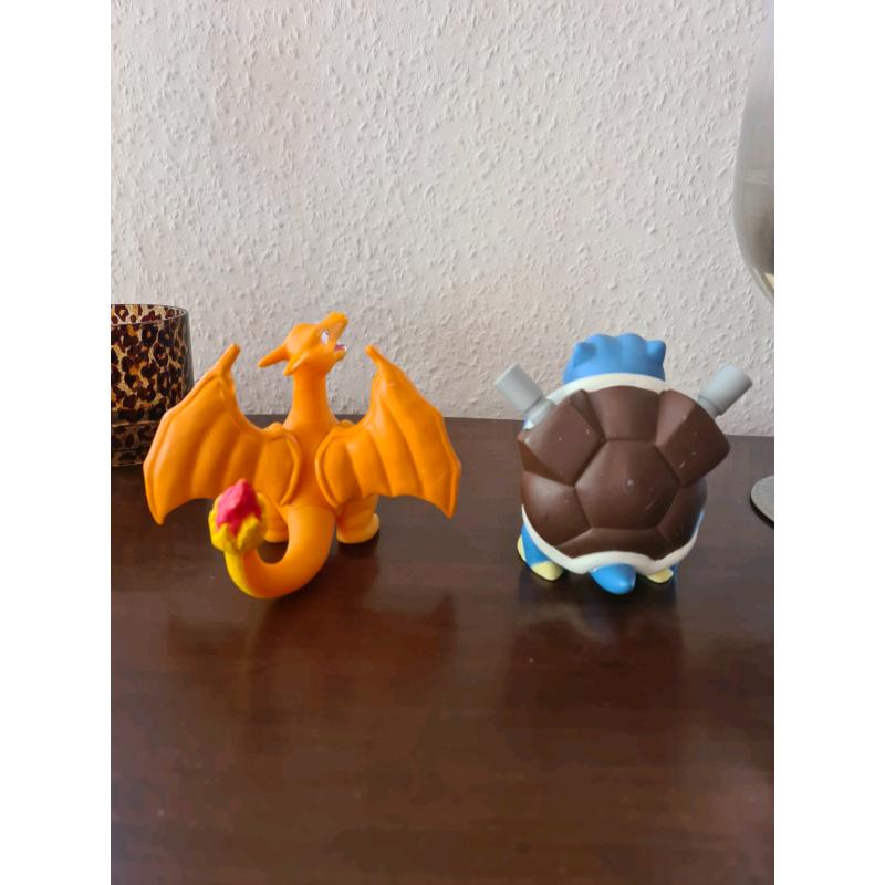 Charizard and Blastoise Tomy 1998 figures collectables