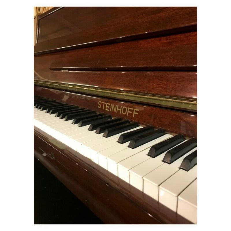 Steinhoff Upright Piano (Studio) (Reconditioned)