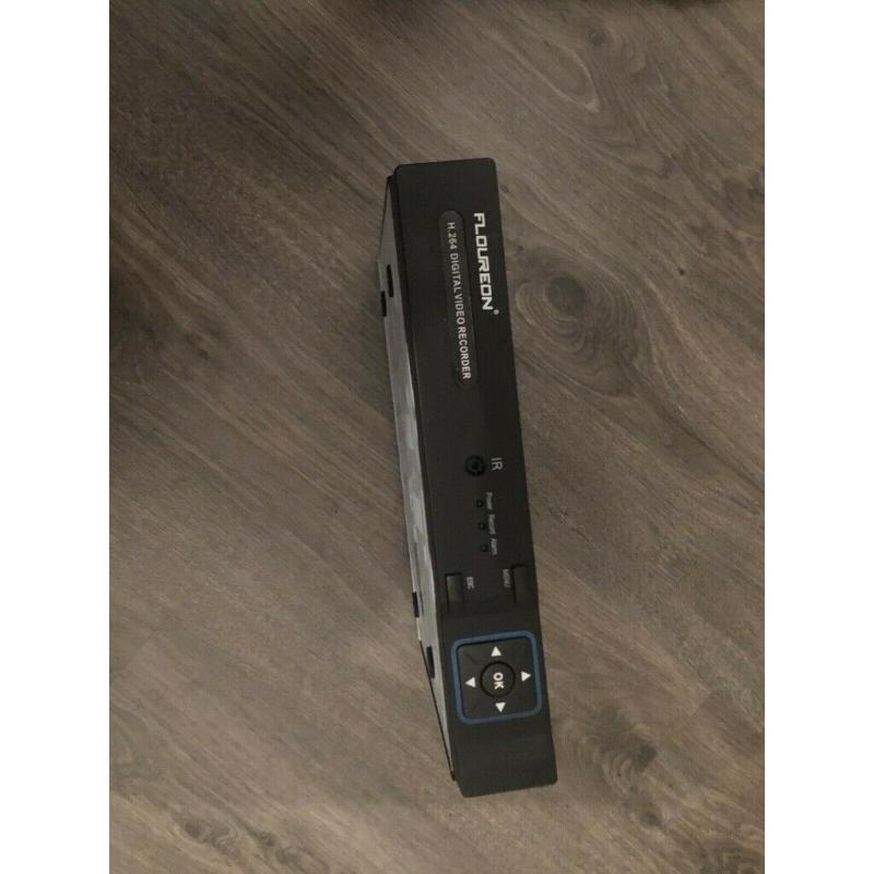 FLOUREON 4CH DVR WITH 500GB HARD DRIVE USED