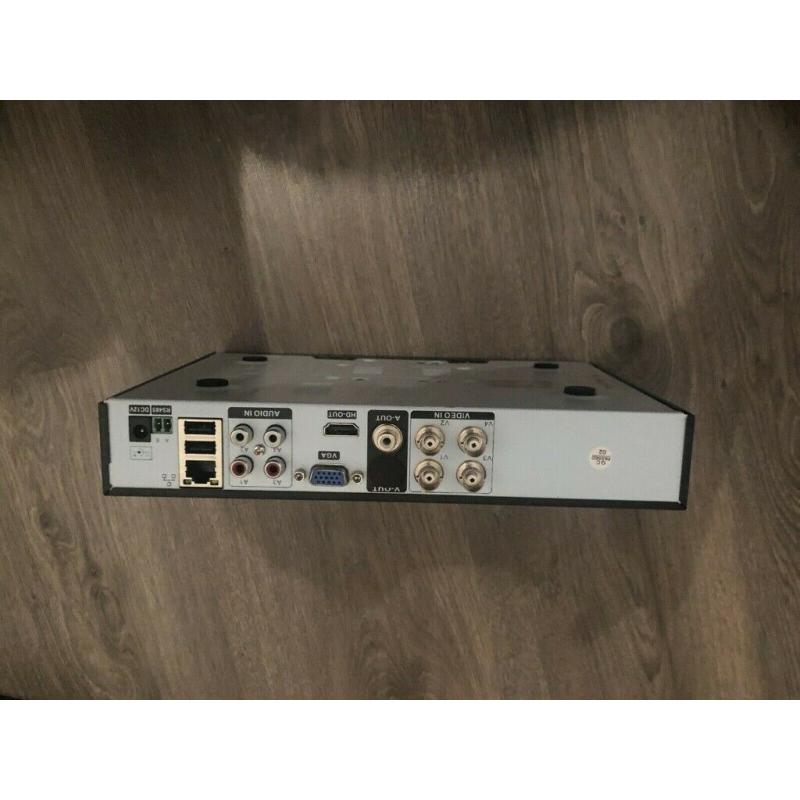 FLOUREON 4CH DVR WITH 500GB HARD DRIVE USED