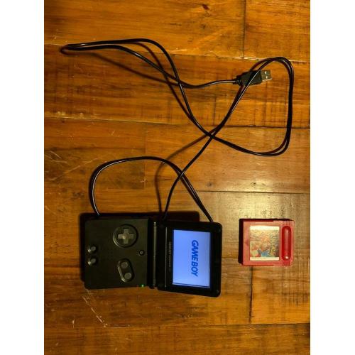 Gameboy Advance SP + Pokemon Red