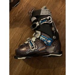Nordica Free Arrow boots size Uk 4.5 EU 37