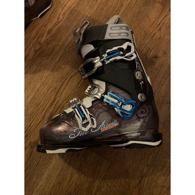 Nordica Free Arrow boots size Uk 4.5 EU 37