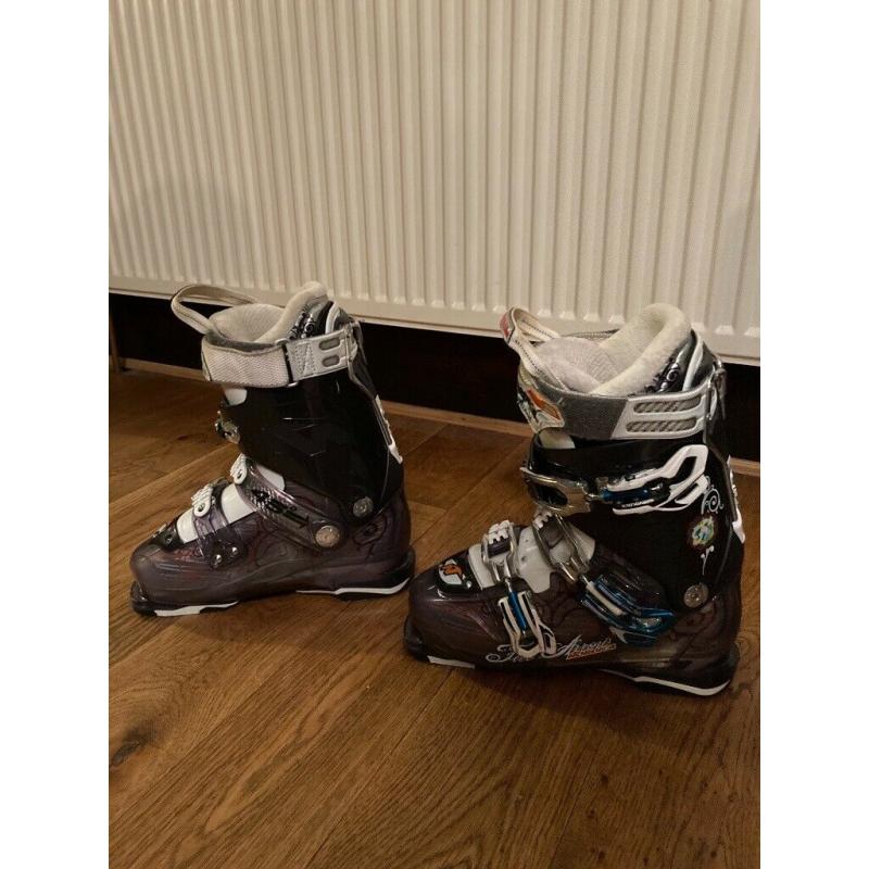 Nordica Free Arrow boots size Uk 4.5 EU 37