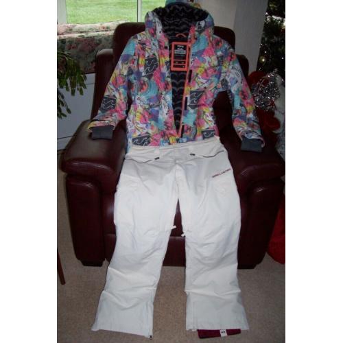 Going Skiing - Quality Ski suit by Billabong (Australia)