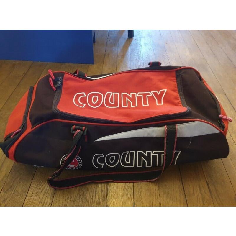 County Cricket Bag
