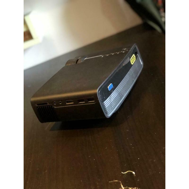 Ragu z400 projector, home cinema