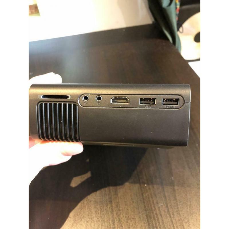 Ragu z400 projector, home cinema
