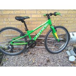 Carrera Abyss Junior Child Hybrid Bike 20 inch wheel