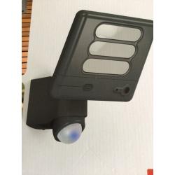 Lutec ESA Outdoor WiFi Pir Led Security Camera Light 6255-Cam Brand New
