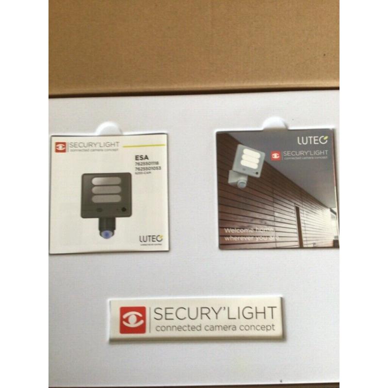 Lutec ESA Outdoor WiFi Pir Led Security Camera Light 6255-Cam Brand New