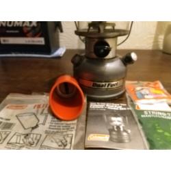 Coleman Duel fuel two mantel lamp.