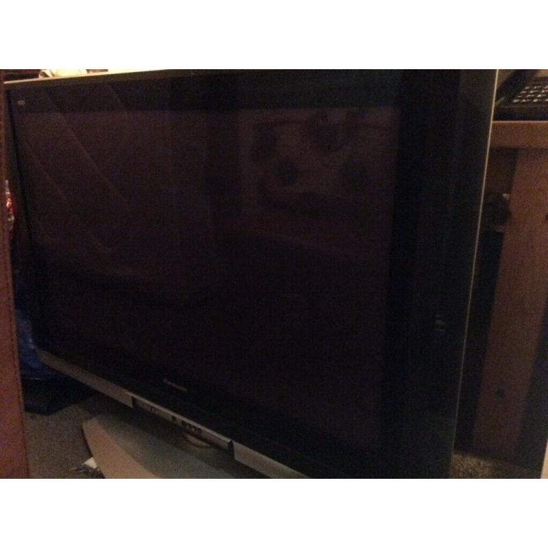 Panasonic 42? Plasma TV (TH-42PV500B)