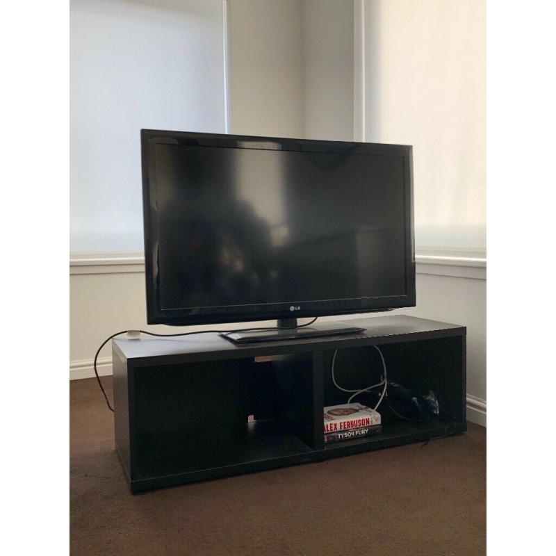 LG 40 Inch TV with stand