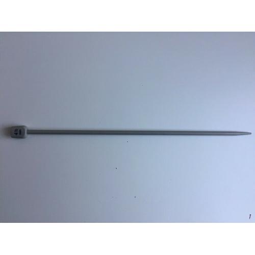 *REDUCED* 4 1/2 mm Knitting Needle