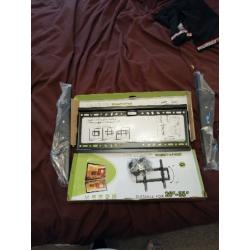 TV wall mount kit