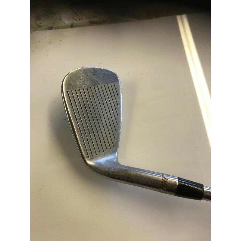 Titleist DCI 990 9iron