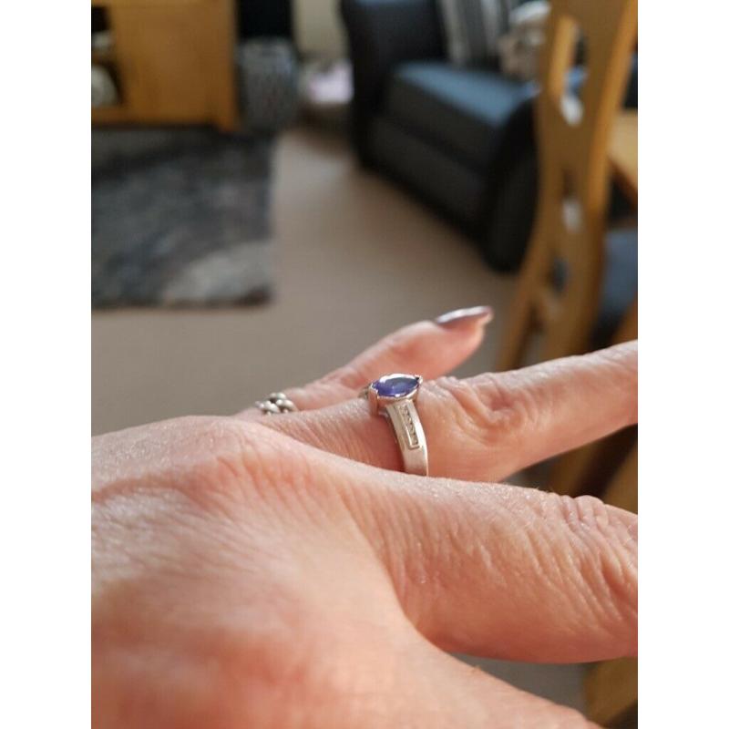 White gold tanzanite and diamond ring size k/l