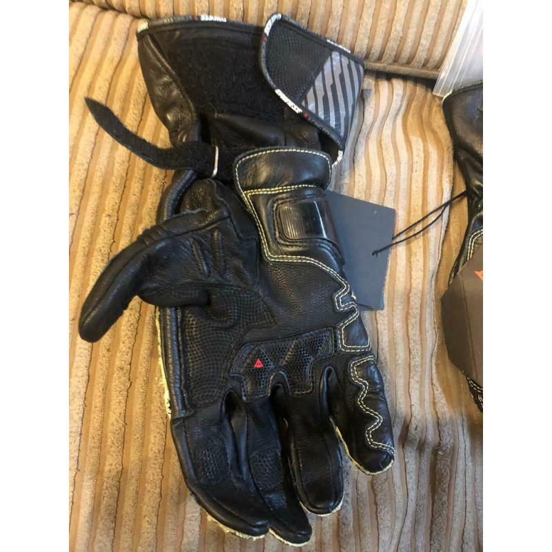 Brand New Xmas Dainese Full metal Nero D1 gloves size L motorcycle / motorbike / scooter was ?279
