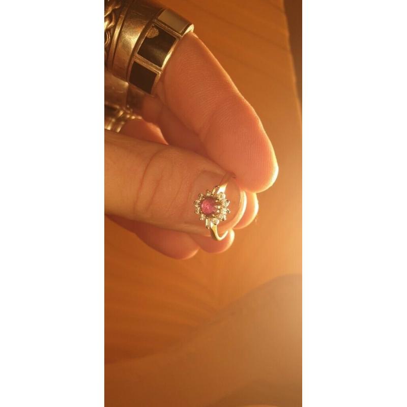18ct Carat Yellow Gold Diamond & Ruby Ring