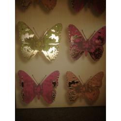 LARGE BUTTERFLY CANVAS AS NEW