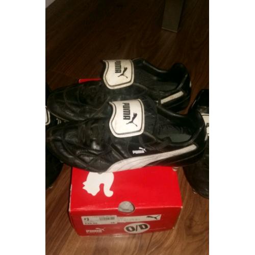 Puma Esito Classic football boots, Soft Ground (screw ins) UK size 8.