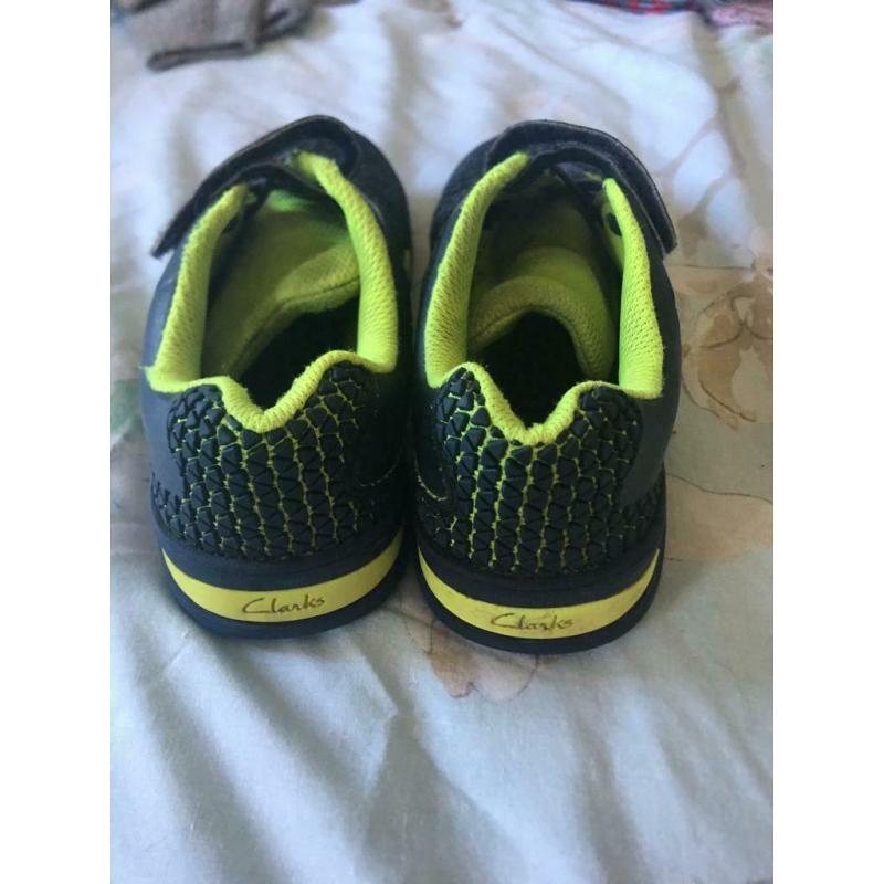 Boys Clark?s trainers size 1.5f