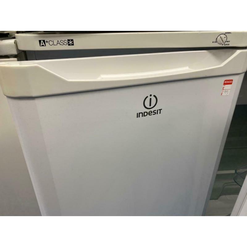 White indesit frost free undercounter freezer good condition with guarantee bargain